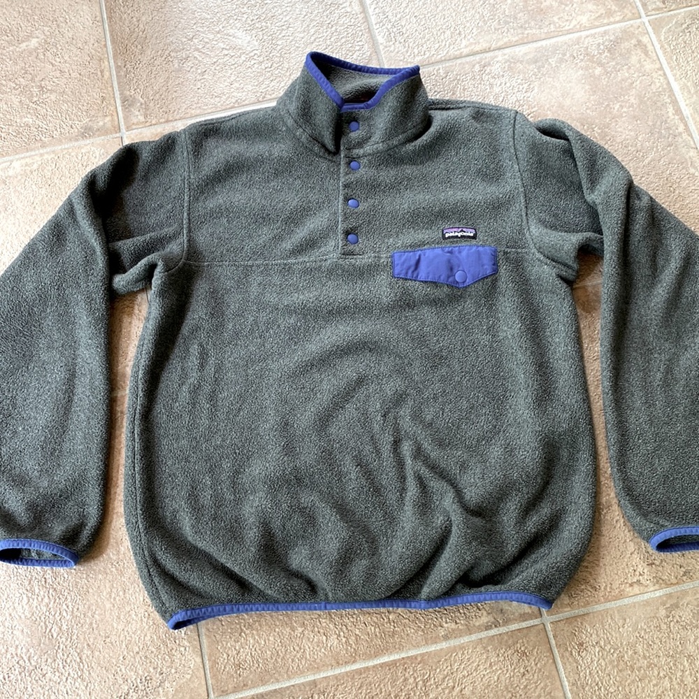 Patagonia Fleece Snap Closure Re-Tool - gray and blue - size small